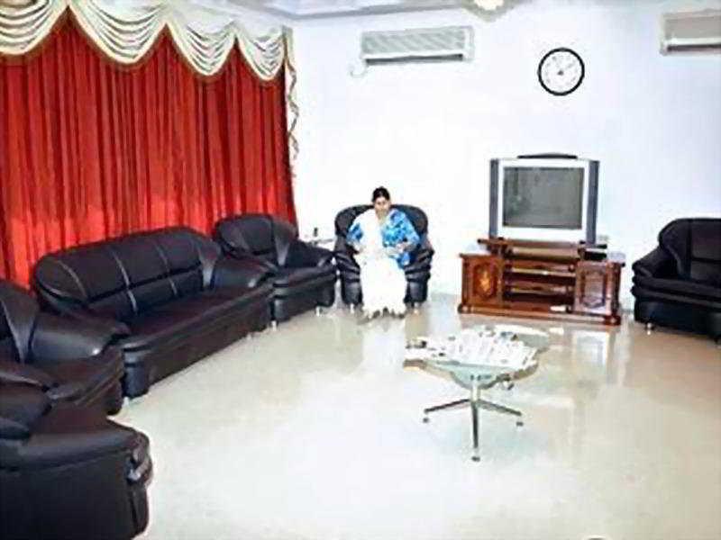 Hotel Pablas International, New Delhi, Near Metro Экстерьер фото