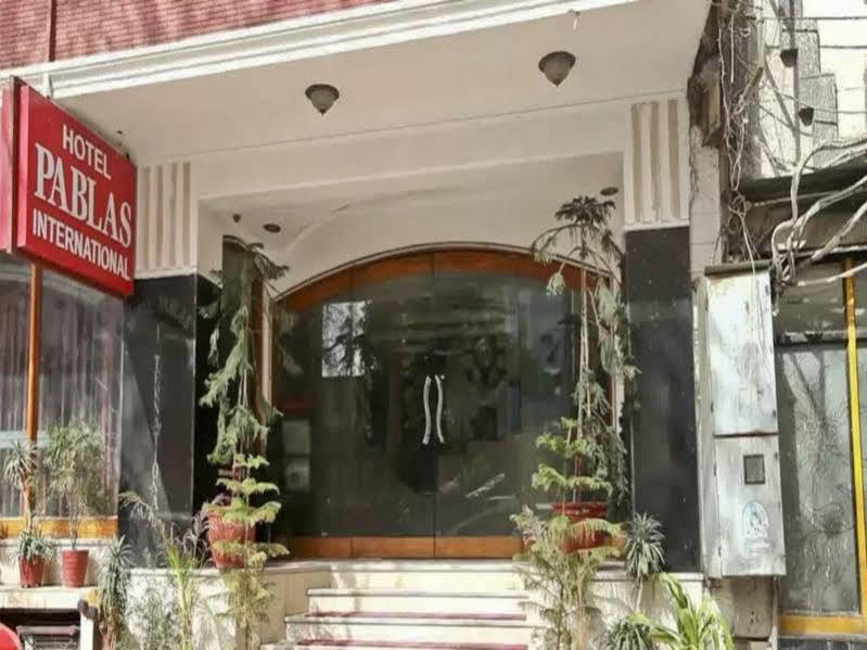 Hotel Pablas International, New Delhi, Near Metro Экстерьер фото