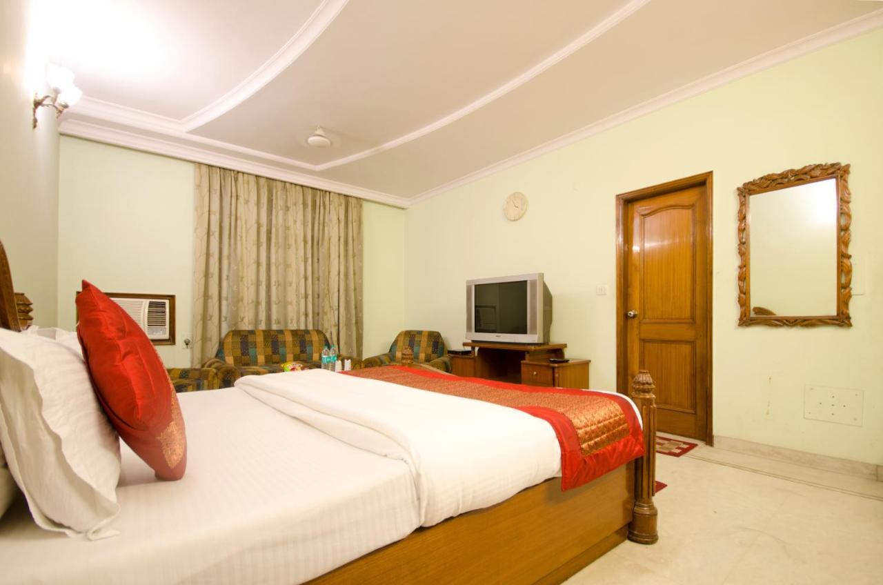 Hotel Pablas International, New Delhi, Near Metro Экстерьер фото